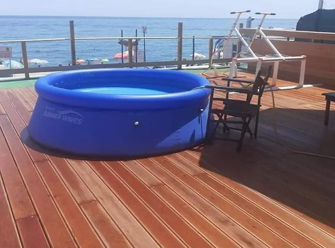 Beach House Cabacum Feriehus Golden Sands